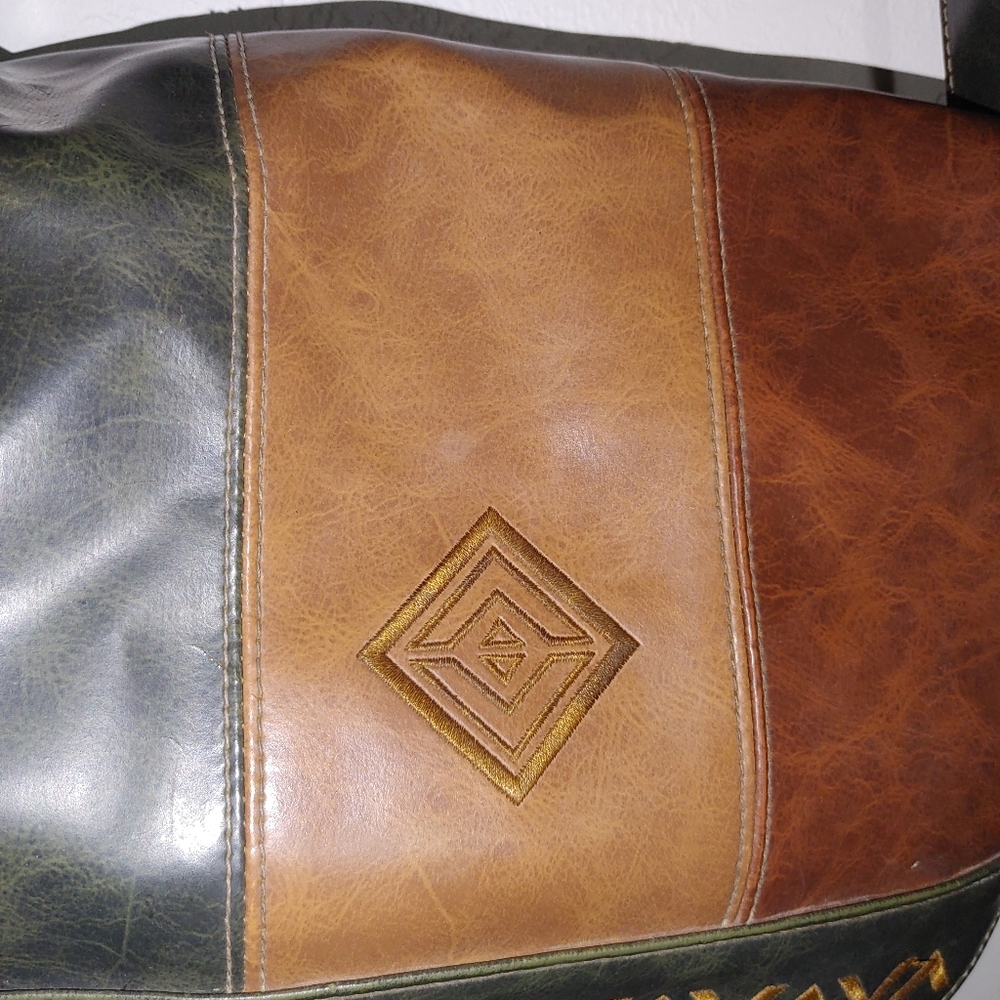 LEATHER Purse - Picture 3 of 7